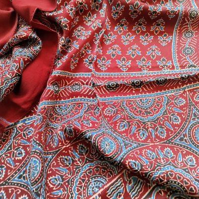 Modal Stoles in Pure Ajrakh