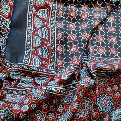 Modal Stoles in Pure Ajrakh