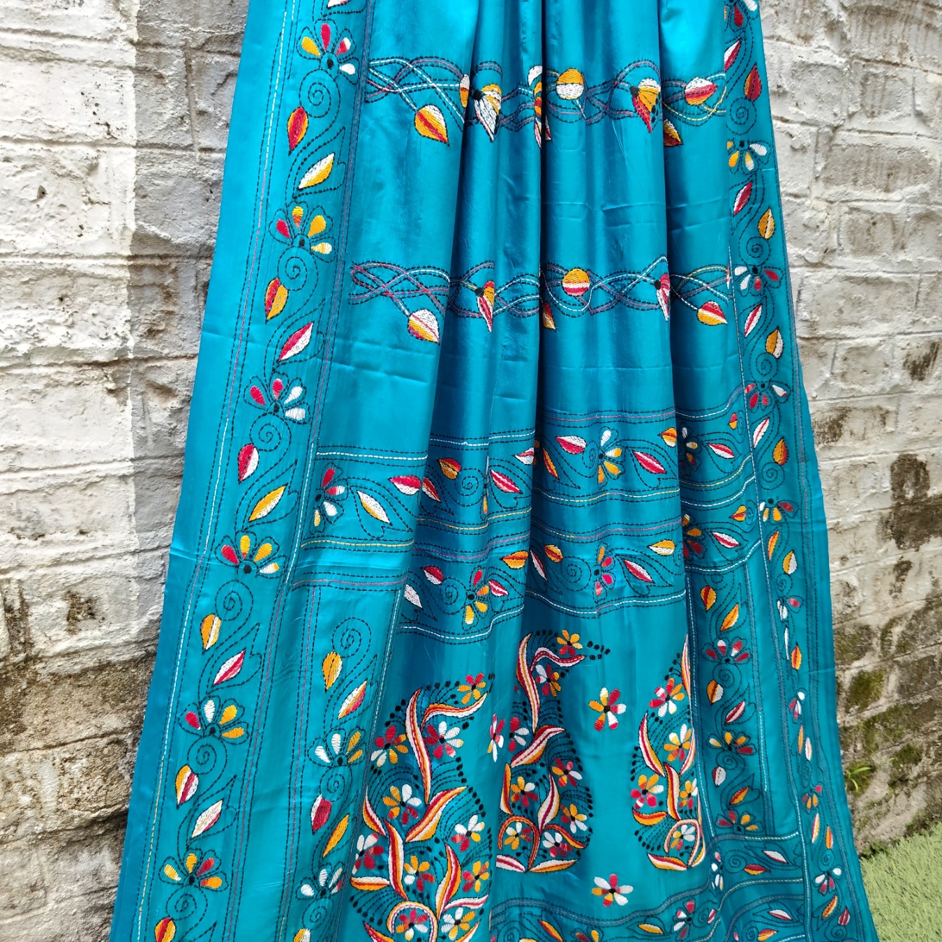 Kantha work sarees - Image 4