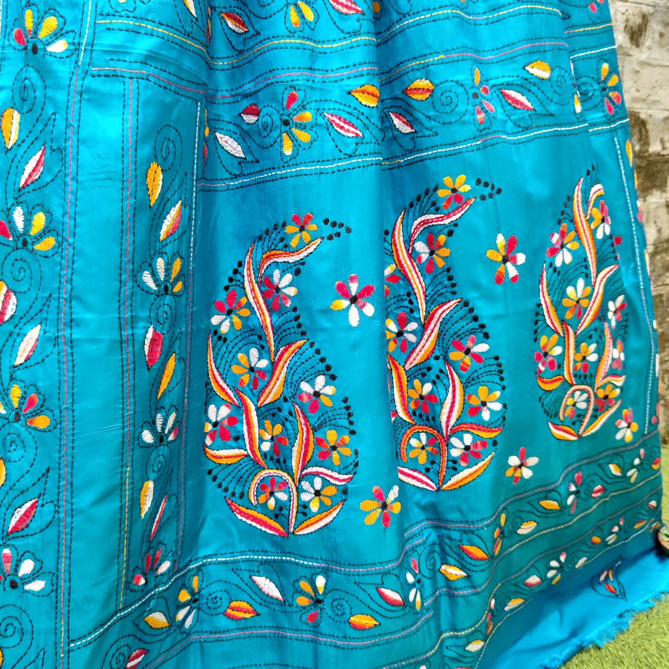 Kantha work sarees - Image 3
