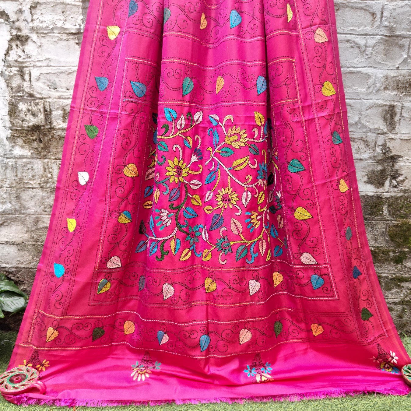 Kantha work sarees - Image 3